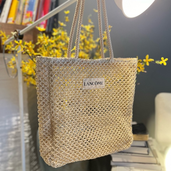 Lancôme travel size gifts set - Picture 2 of 6